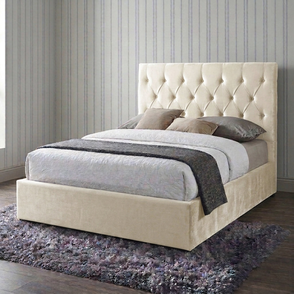 Chesterfield Velvet Sleigh Bed Set