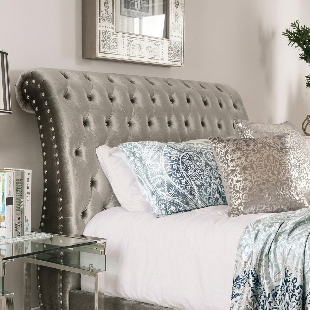 YB INTERIOR - Scroll Bed With A Frame